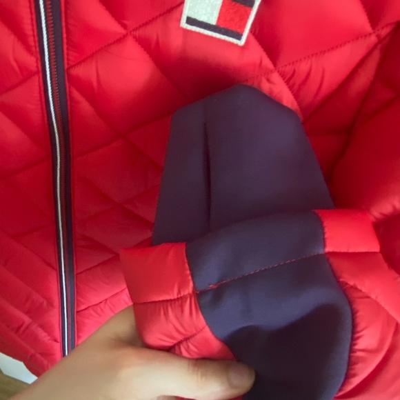 Tommy Hilfiger Women’s Midweight Puffer Jacket – Size [M] - Picture 5 of 7